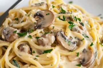 One Pot Zucchini Mushroom Pasta