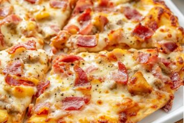 Keto Chicken Bacon Ranch Pizza