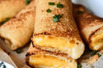 Air Fryer Grilled Cheese Roll Ups for Dipping