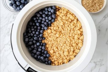 Air fryer blueberry crumble healthy