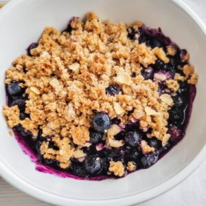 How to Make Air Fryer Blueberry Crumble