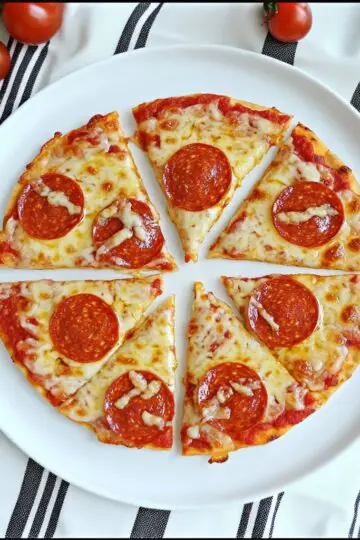 Customizable Tortilla Pizza in the Air Fryer