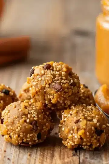 No Bake Pumpkin Spice Energy Bites